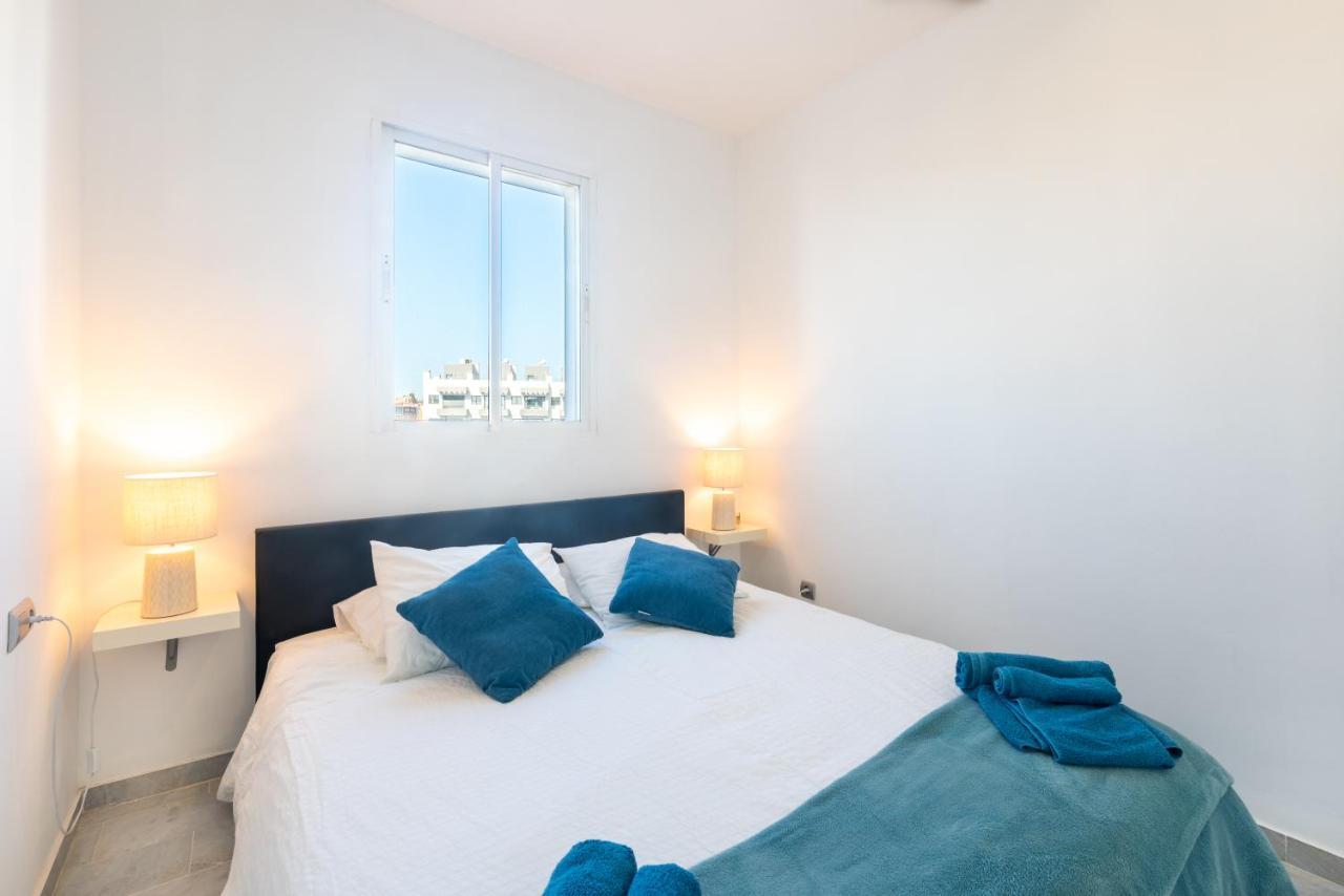 Luxury 3 Bed Apartment Torreblanca フエンヒロラ エクステリア 写真